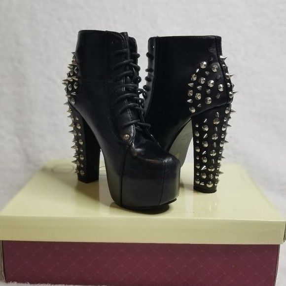 Y2K Black Spike Platform Ankle Boots Women Goth Punk Skull Spikes Sz 6 Victoria - Picture 3 of 8